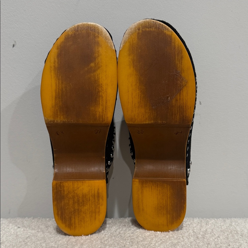 By Anthropologie Women’s Studded Wood-Bottom Clogs Size 7/37 - Picture 7 of 9